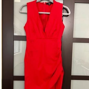 Red bodycon dress with rouching side